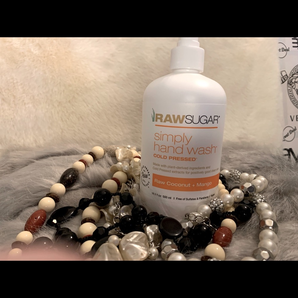 Raw Sugar Simply Hand Wash Coconut 🥥 🥭 & 🍋 Sugar Scent